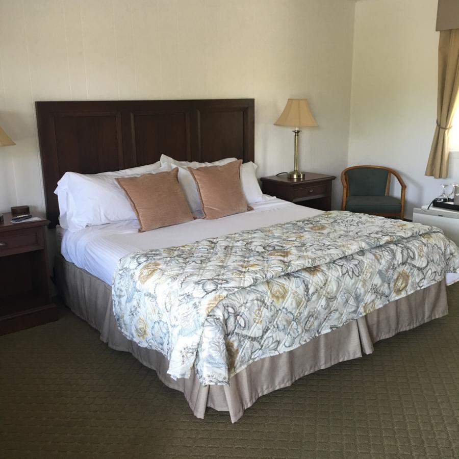 ウッドストック Braeside Lodgingモーテル エクステリア 写真